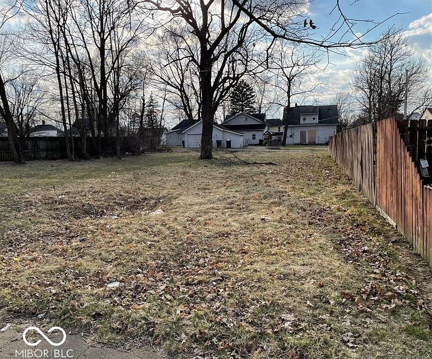1st image of 2319 Pearl St