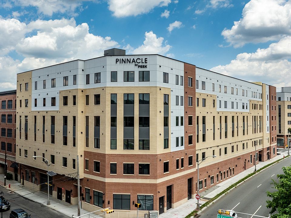 Building Photo 2