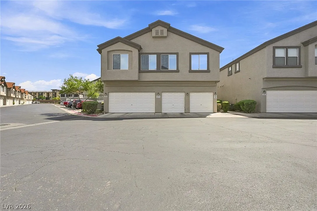 2 bed, 2.0 bath, 1069 sqft, $1,595 — Photo 1