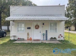 800 Halsey Ave NE, Huntsville, AL 35801