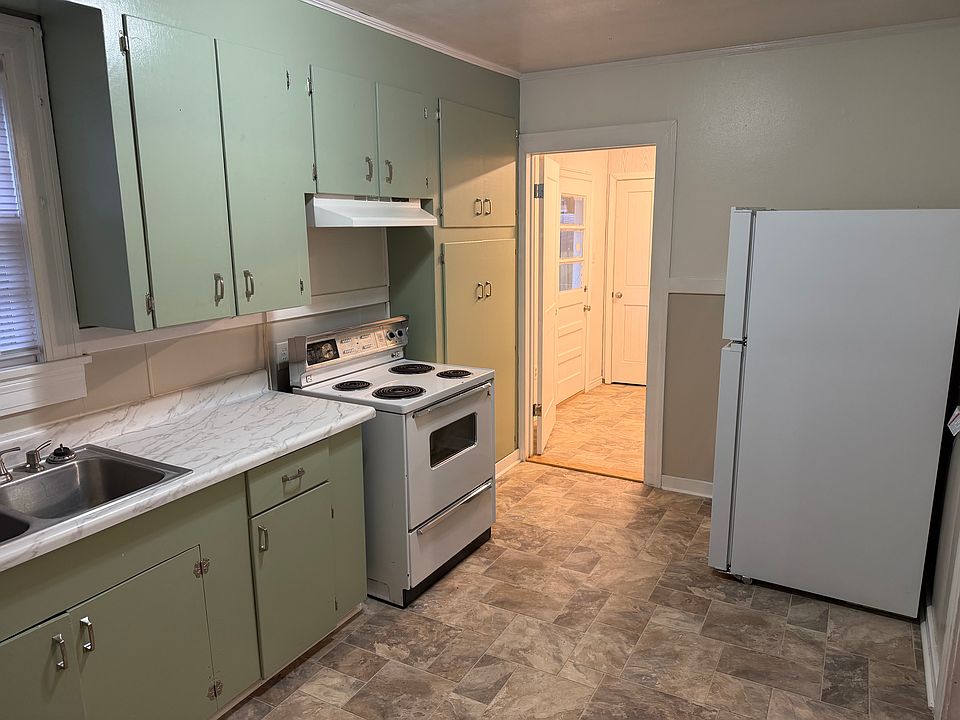 1st image of 110 Boone St