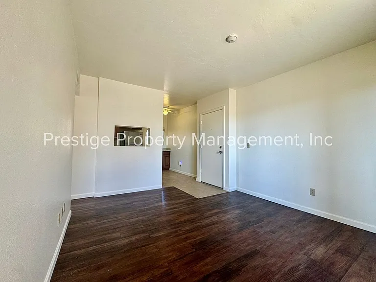 1810 S Blacklidge Dr #118 — Photo 6