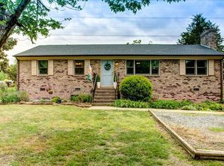 2227 Ives Ln, North Chesterfield, VA 23235