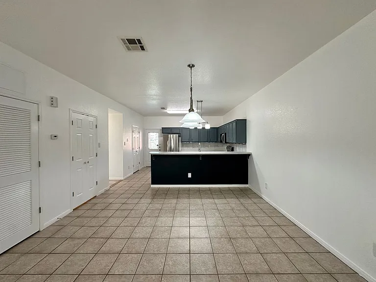 2703 Edgefield St — Photo 8
