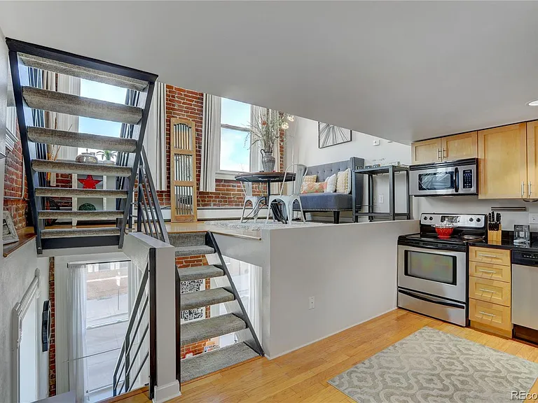 2193 Arapahoe St #11 — Photo 8