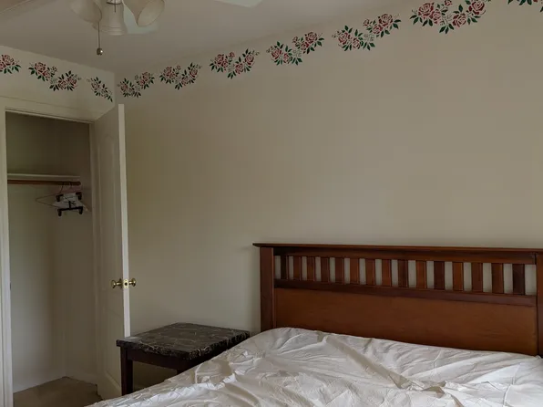 (undisclosed Address), Dumfries, VA 22026