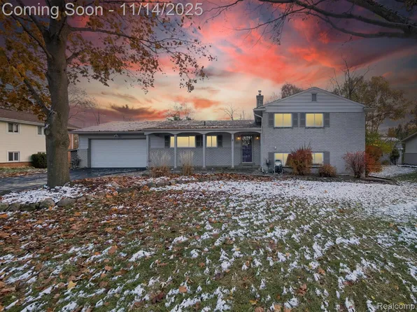 1811 Ansal Dr, Rochester Hills, MI 48309