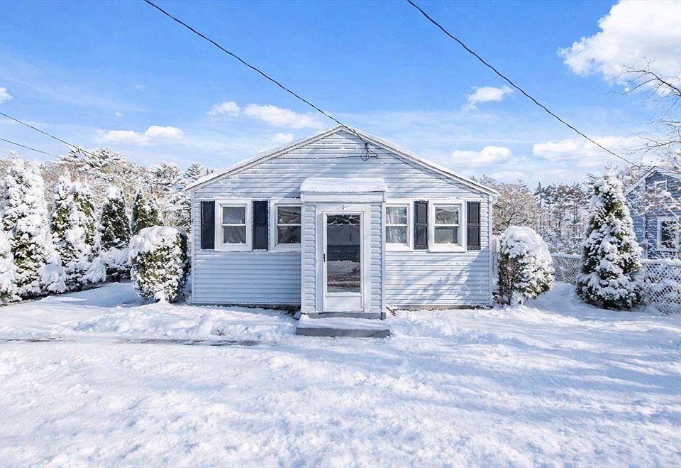 1st image of 7 Cedar Dr
