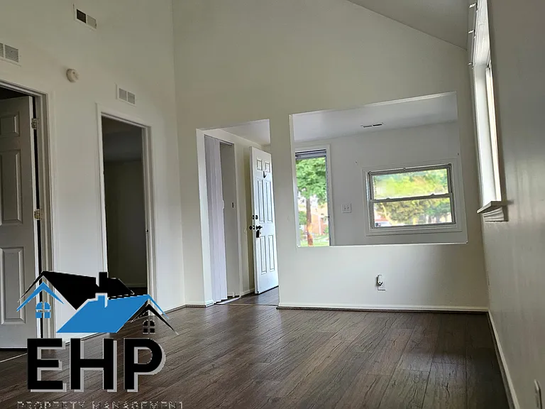 17535 Prospect St — Photo 4