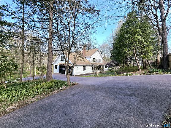 2nd image of 299 Redding Road