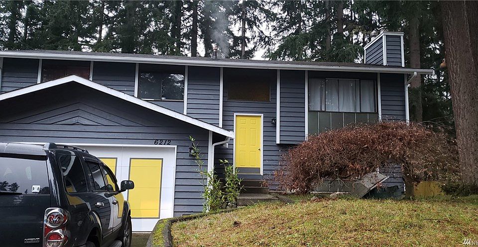 2nd image of 6212 189th Avenue Ct E