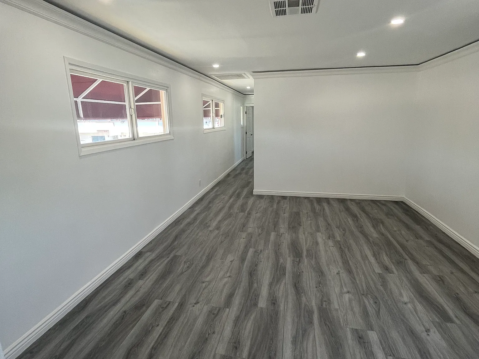 2 bed, 1300 sqft, $2,190 — Photo 3