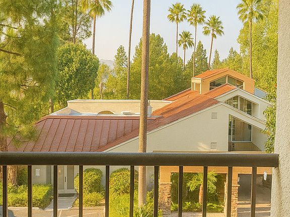 5th image of 5525 Canoga Ave APT 232