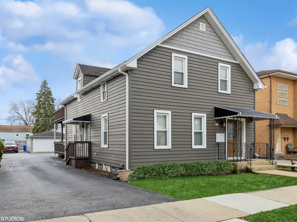 8121 Christie Ave, Lyons, IL 60534