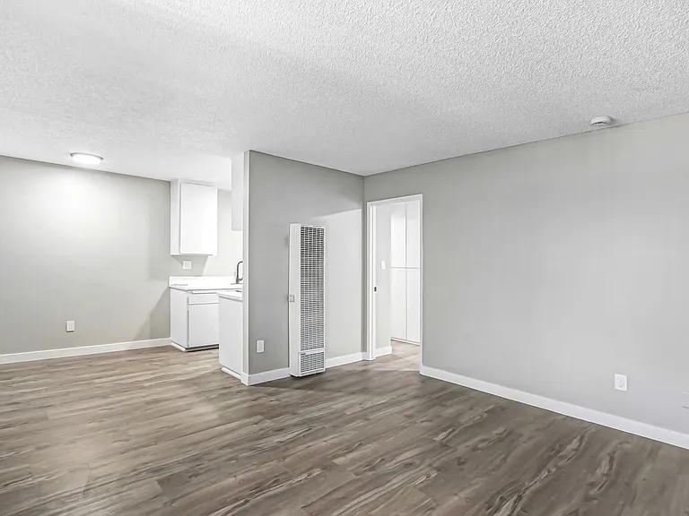 8919 Mango Ave — Photo 5