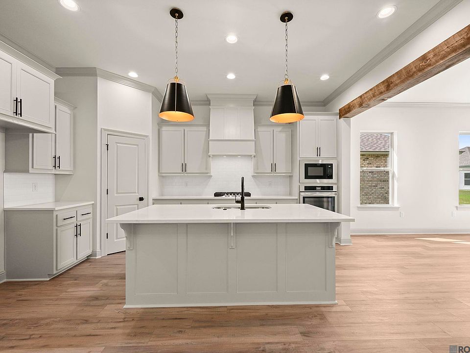 15207 Hazelwood Ct, Prairieville, LA 70769 | Zillow
