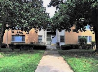 1173 Castlevale Dr #1, Louisville, KY 40217
