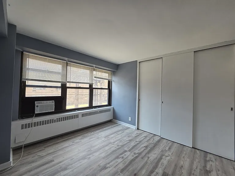 6118 N Sheridan Rd #208 — Photo 9