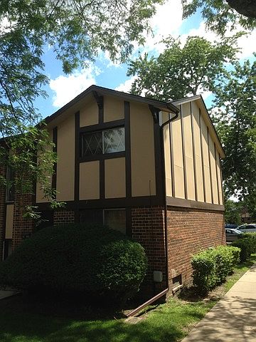 1st image of 1S155 Radford Ln