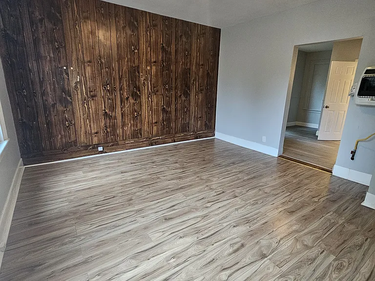 136 E Liberty St #1E — Photo 4