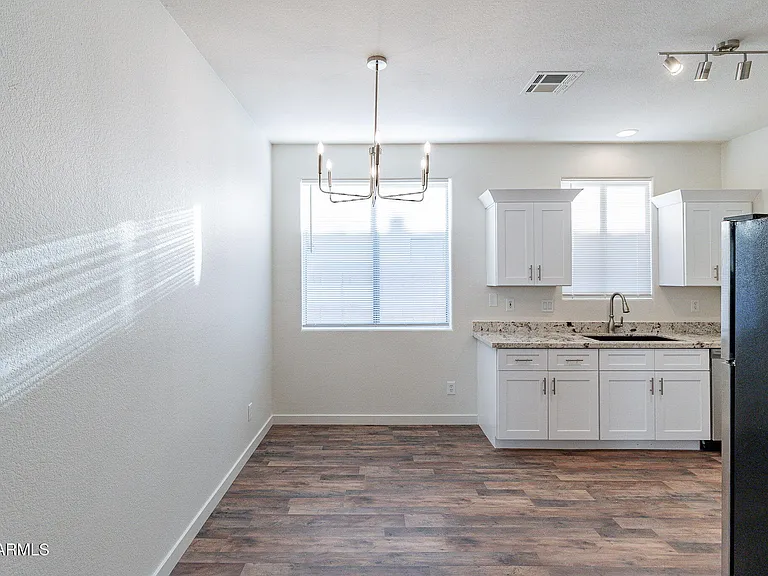 12563 W Monterey Way — Photo 11
