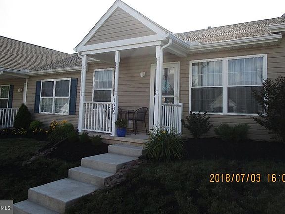 2nd image of 1533 Glasgow St
