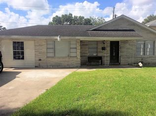 410 Forest Oaks Dr, Houston, TX 77017