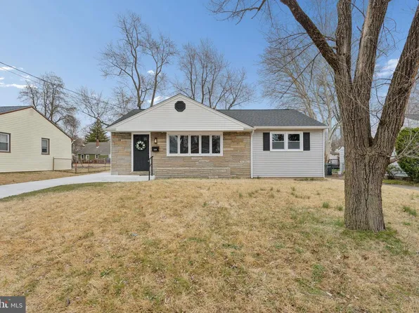 226 Adams Ave, Barrington, NJ 08007