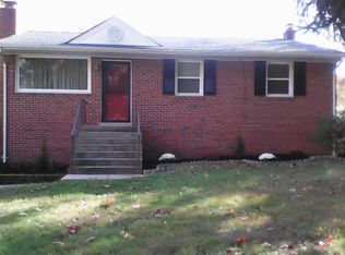 10480 Mark Dr, Waldorf, MD