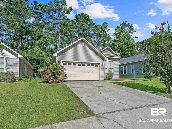 2nd image of 505 Rolling Hill Cir
