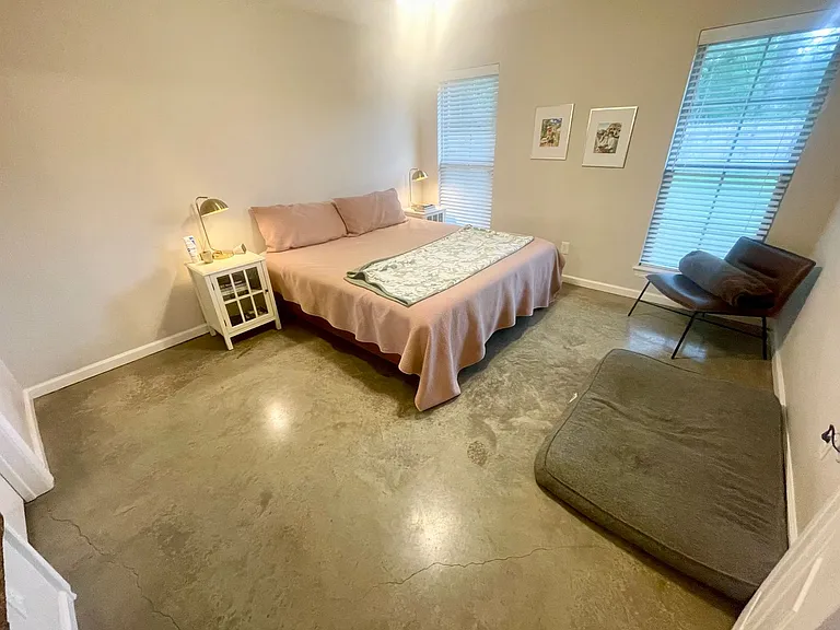 115 Allie Ln — Photo 7