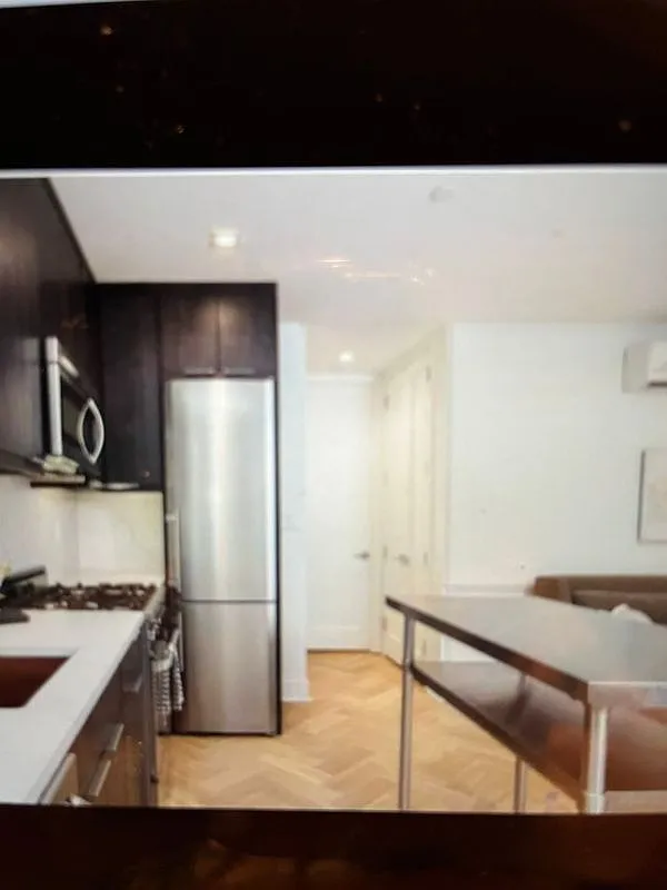 1 bed, 1.0 bath, 650 sqft, $2,500 — Photo 2