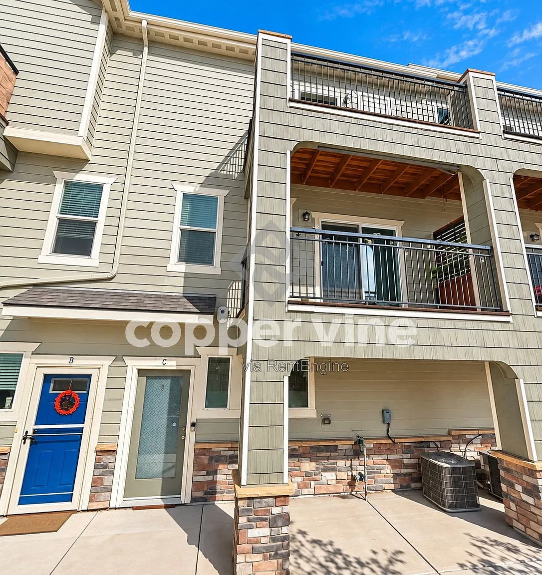 2 bed, 4.0 bath, 1588 sqft, $2,330 — Photo 2