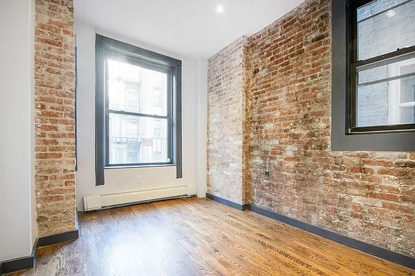 Rented by Keller Williams NYC | media 16