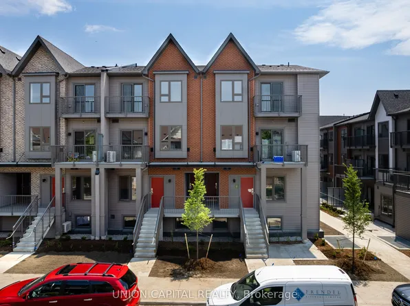 2635 William Jackson Dr #1212, Pickering, ON L1X 0C3