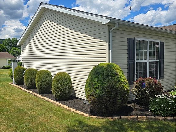 3rd image of 7264 Wildflower Way