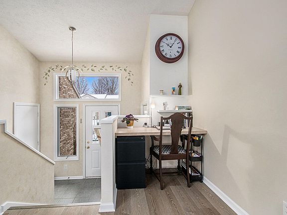 3rd image of 5953 Gleneagle Dr