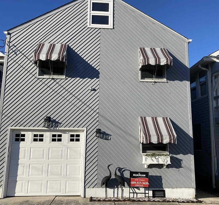 1st image of 28 W 16th St