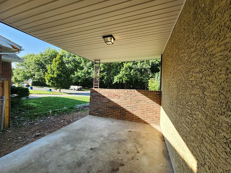 2724 Blendon Woods Blvd — Photo 24