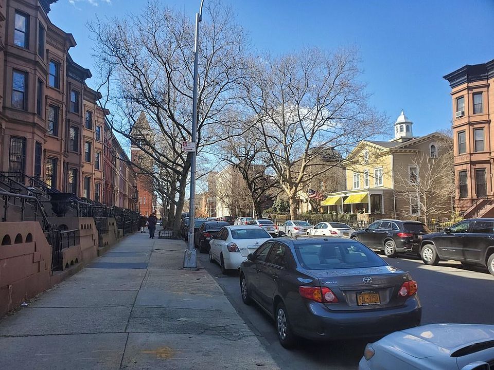 1st image of 88 Macdonough St APT 3