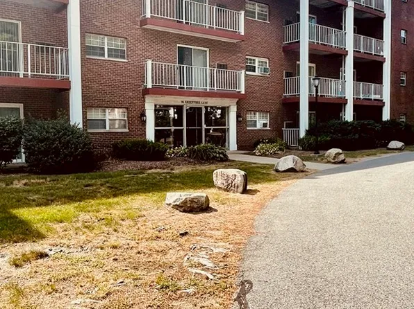 26 Greentree Ln APT 45, Weymouth, MA 02190