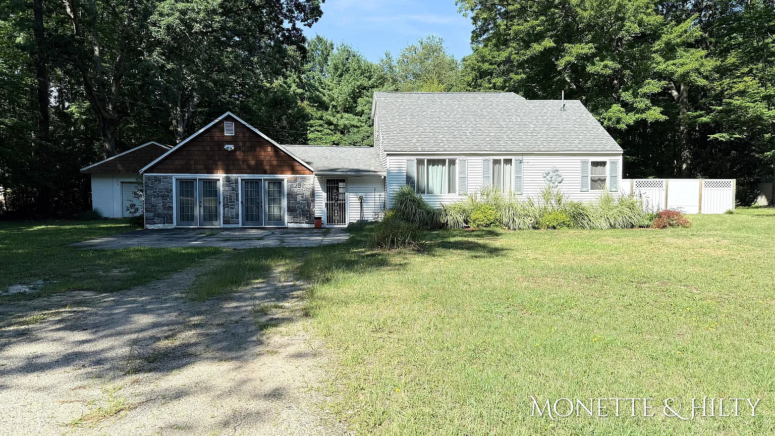 279 N Peterson Rd photo 1