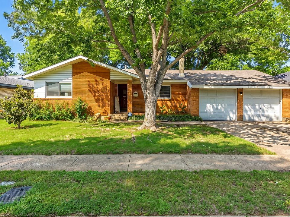 1st image of 1916 Valley Ln