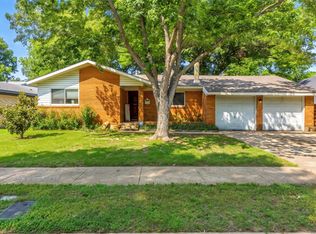 1916 Valley Ln, Arlington, TX 76013