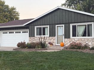 1112 7th St, New Glarus, WI 53574