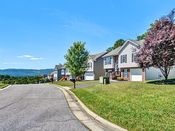 2nd image of 2082 Tula Dr