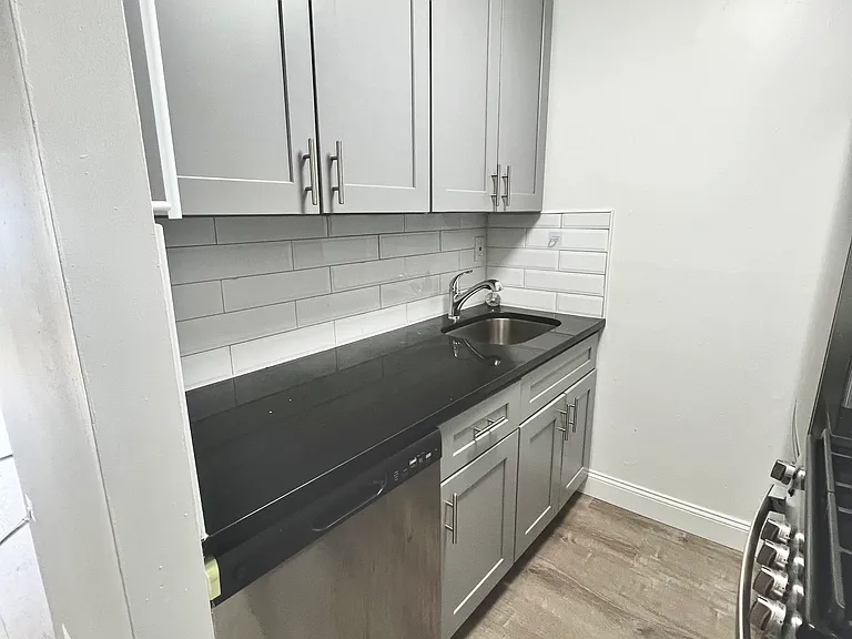 13981 35th Ave #2H — Photo 14