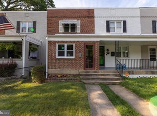 104 Lynhaven Dr, Alexandria, VA 22305