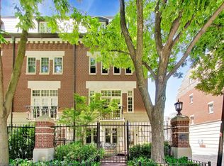 2648 N Southport Ave, Chicago, IL 60614