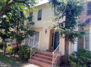 10803 Brewer House Rd, Rockville, MD 20852